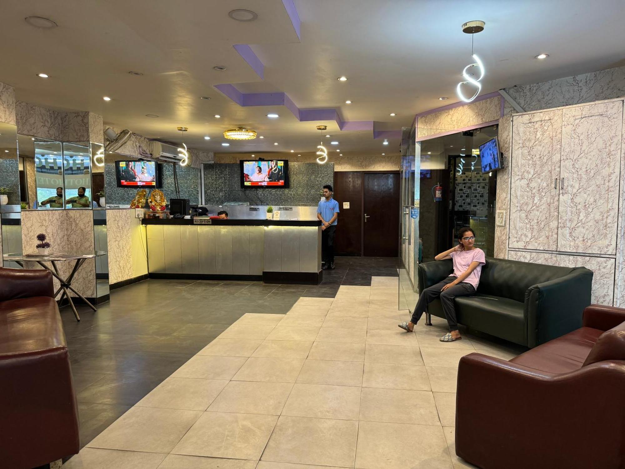 Airport Hotel Port View New Delhi Exterior photo
