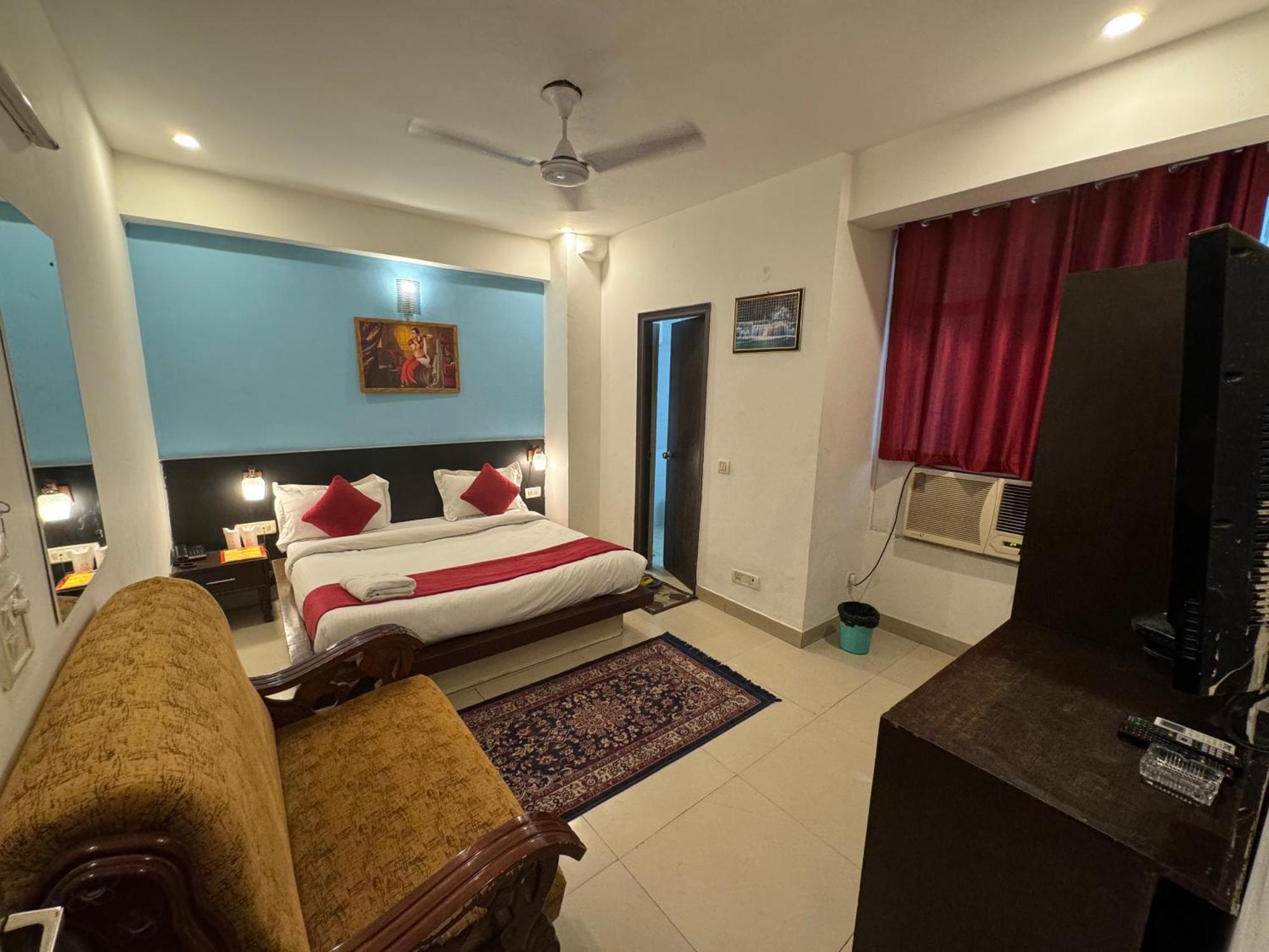 Airport Hotel Port View New Delhi Exterior photo