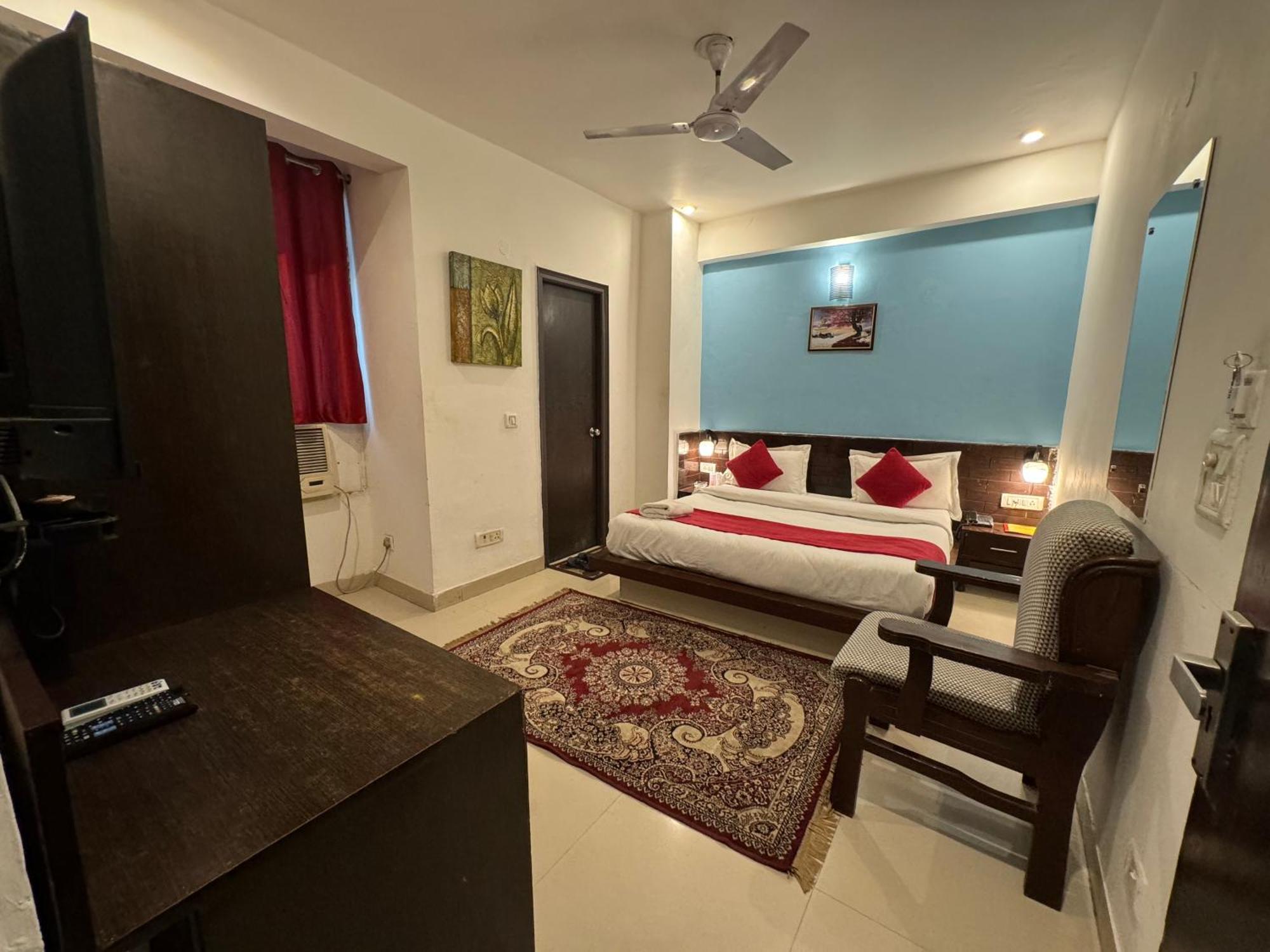 Airport Hotel Port View New Delhi Exterior photo