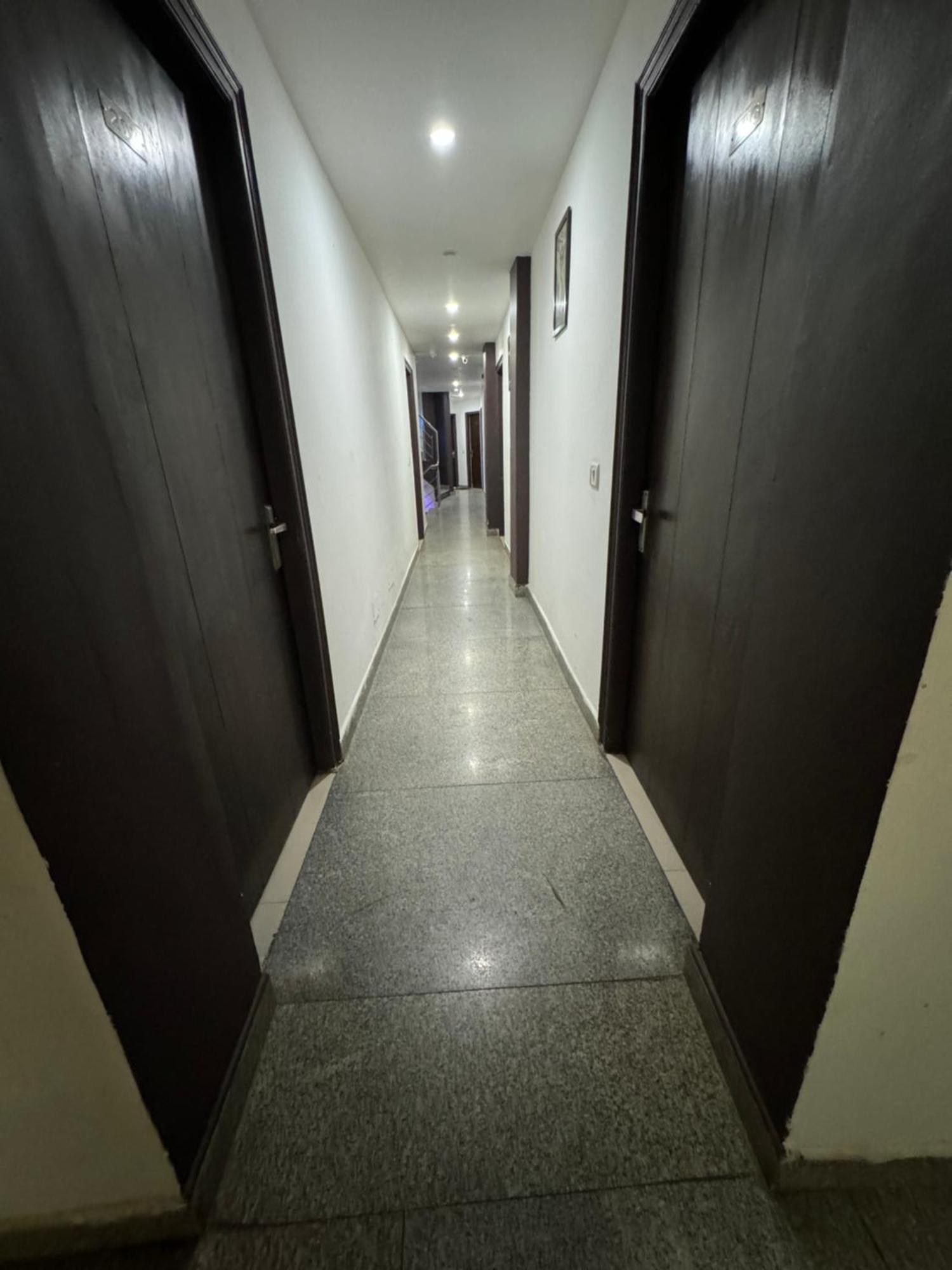 Airport Hotel Port View New Delhi Exterior photo