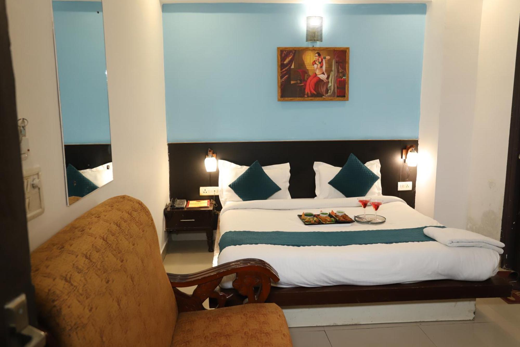 Airport Hotel Port View New Delhi Exterior photo